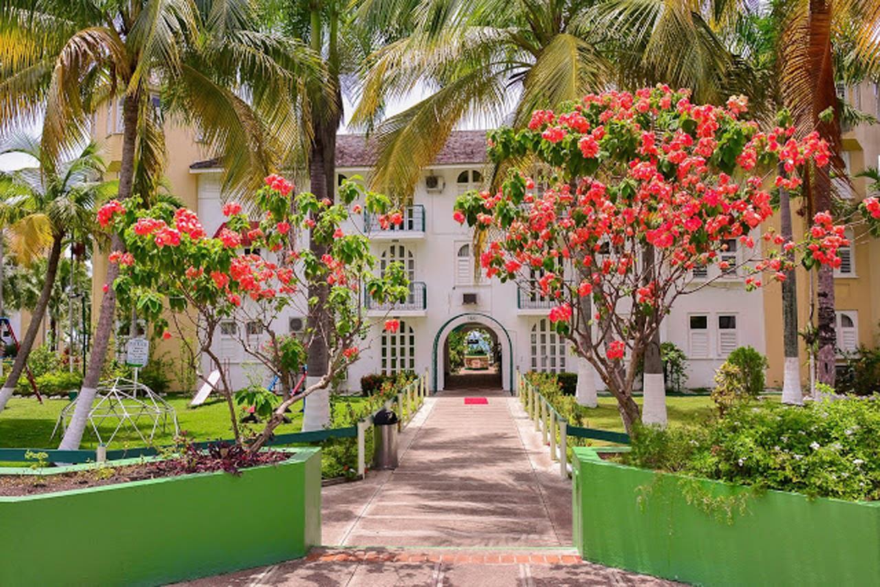 Sandcastles Beach Resort Ocho Ríos Extérieur photo